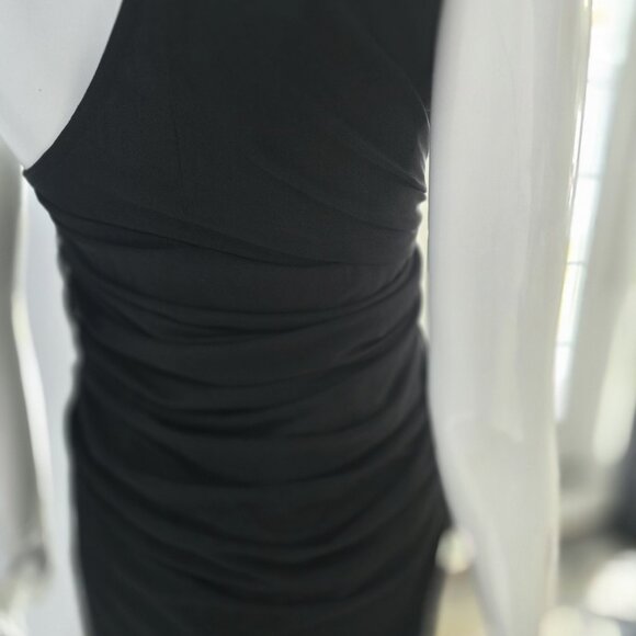 Holt Renfrew One-Shoulder Ruched Black Dress – Elegant Evening / Cocktail - Picture 4 of 5